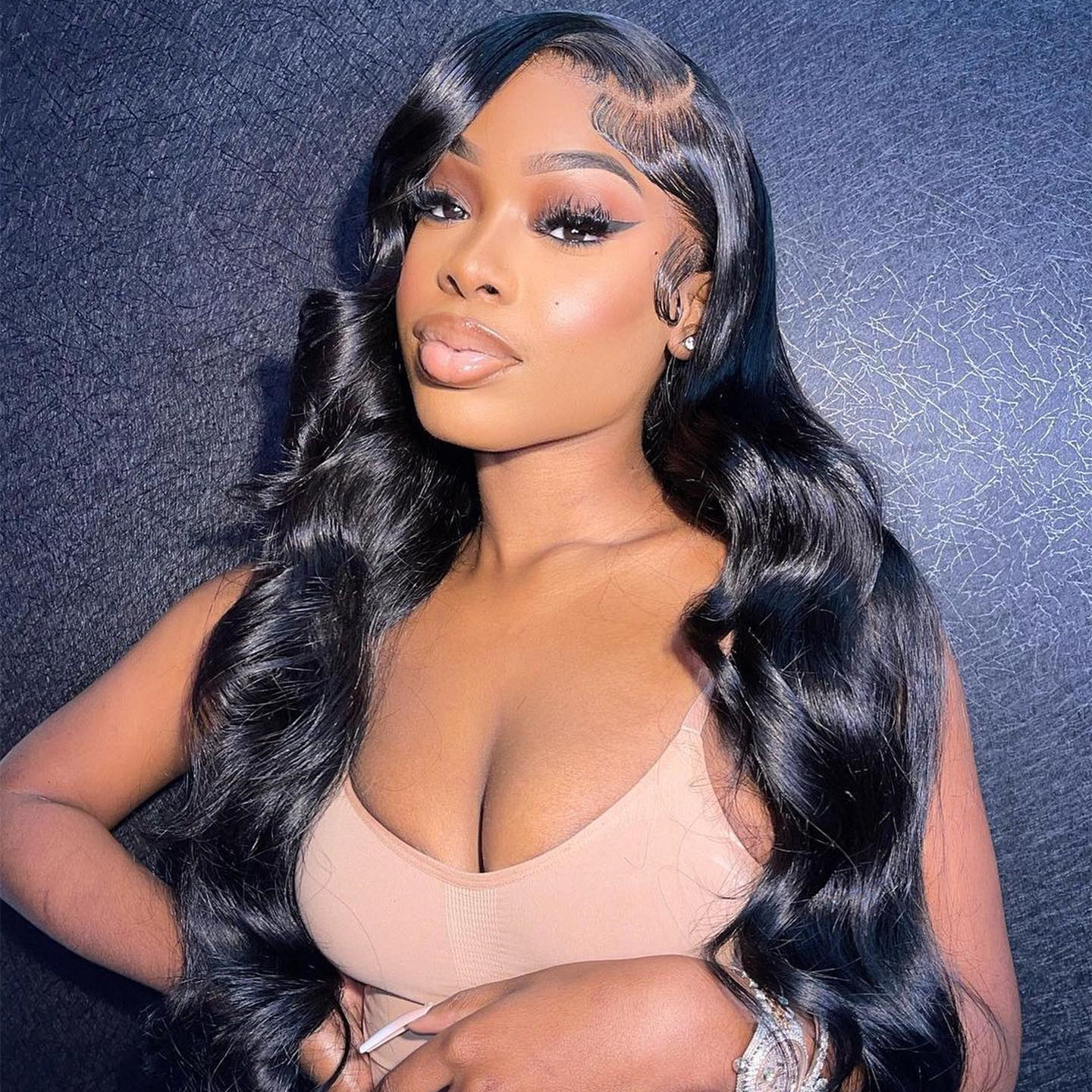 10″ – 40″ Natural Black Color Loose Wave Human Hair Lace Front Wig