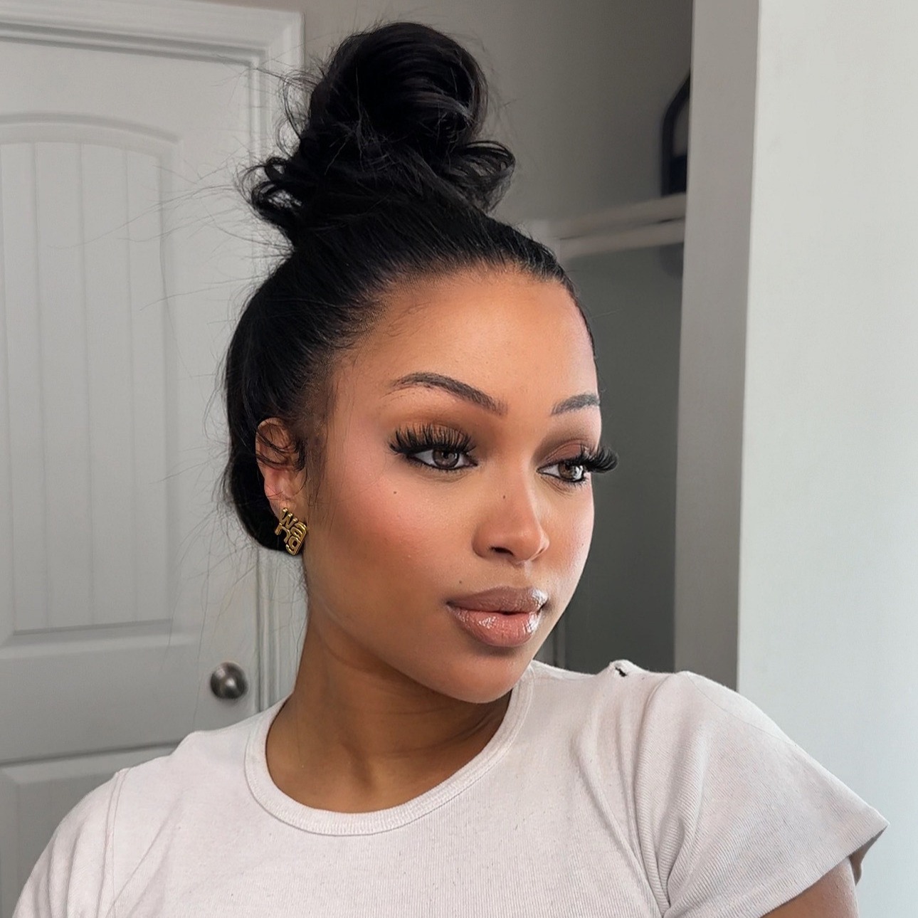 10″ – 36″ Natural Black Color Straight Human Hair 360 Lace Wig