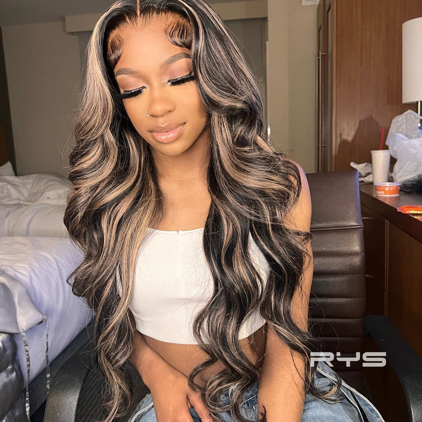 10″ – 40″ Highlight Color Body Wave Human Hair Lace Front Wig