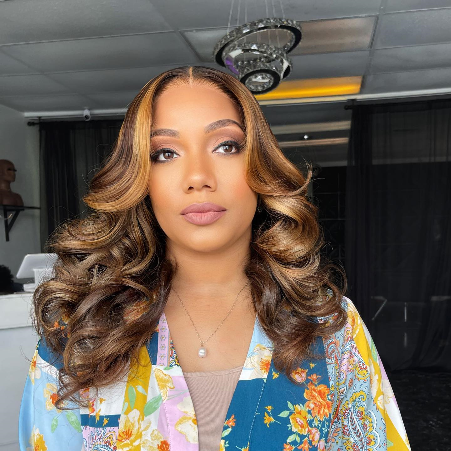 10″ – 40″ Highlight Color Body Wave Human Hair Lace Front Wig