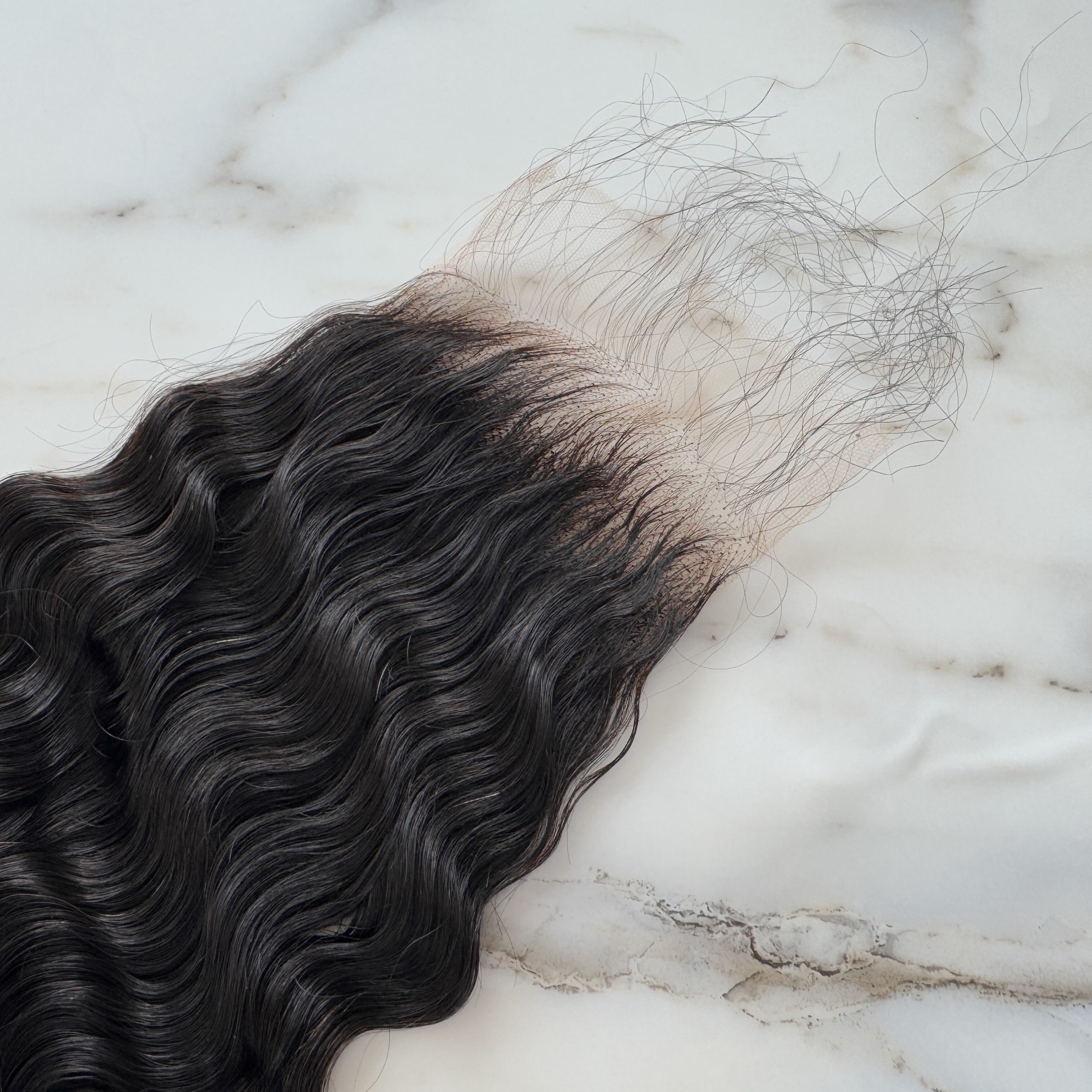 10″ – 20″ Natural Black Color Burmese Curly Human Hair 4*4 Lace Closure