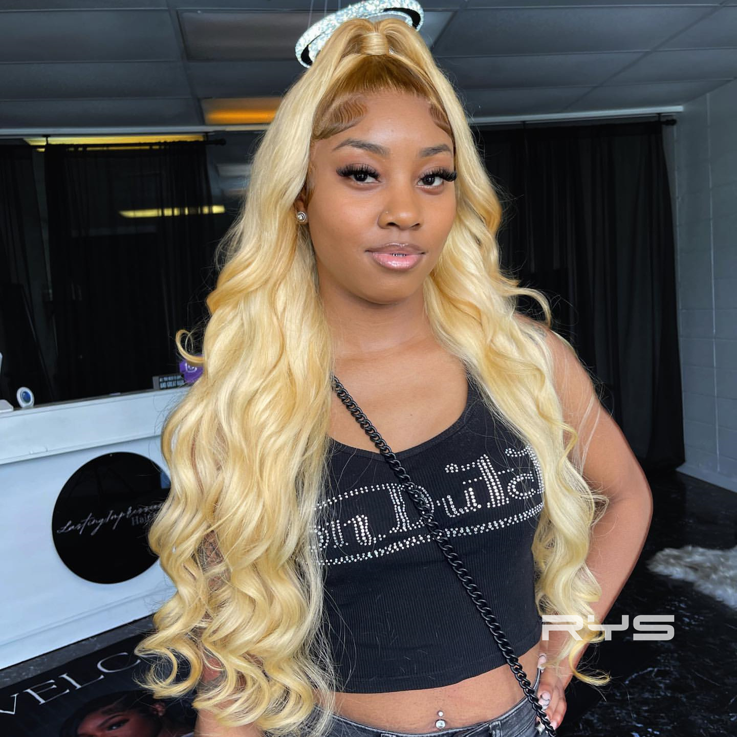 10″ – 40″ #4/613 Ombre Color Body Wave Human Hair Lace Front Wig